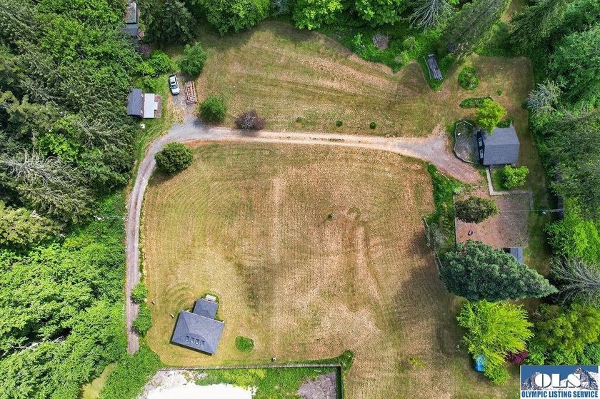 Creekside Property with Multiple Utilities &amp; Improvements. Rare - photo 8