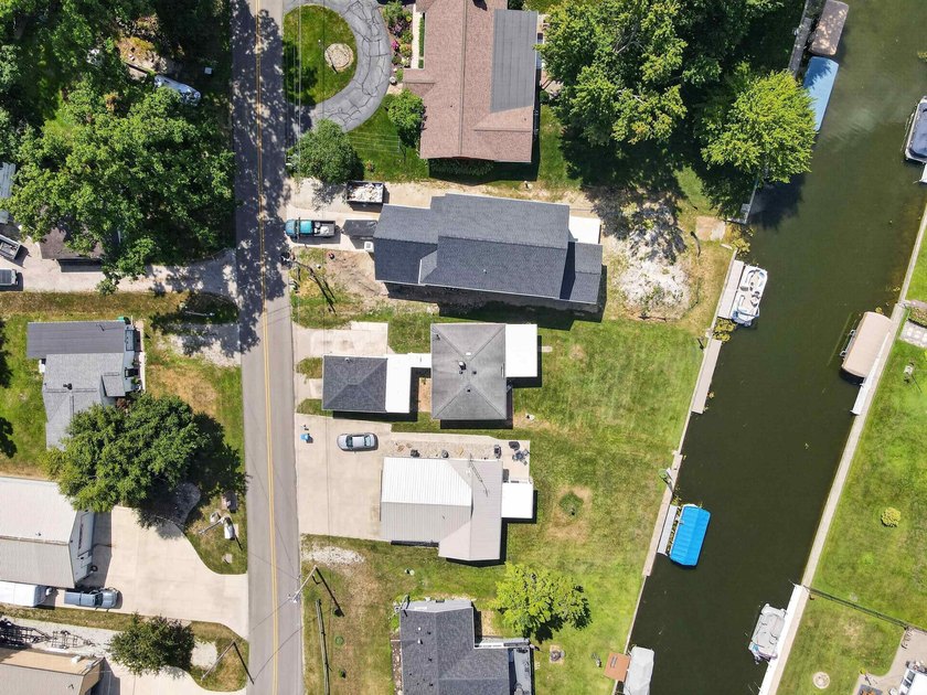 Charming Lakeside Retreat on Chapman Lake! Welcome to your cozy - photo 33