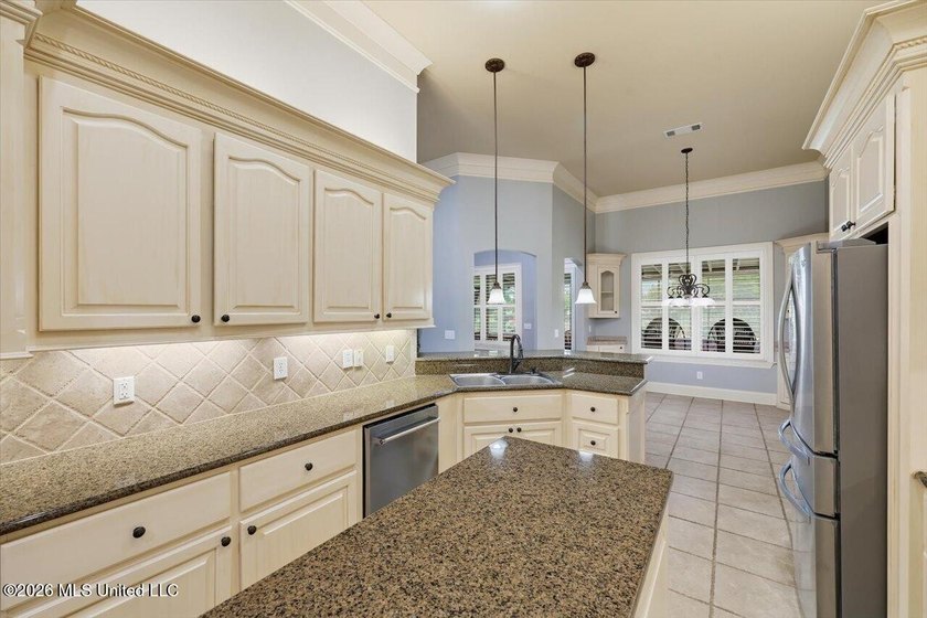 Welcome to Victoria Park, a gated community conveniently located - photo 12