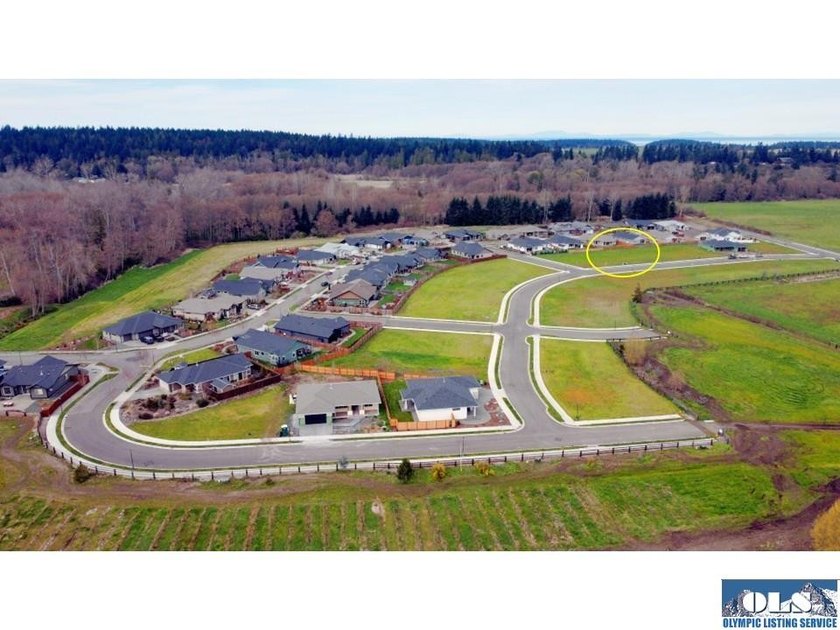 Discover Willow Creek Manor in the heart of the famous Sequim - photo 3