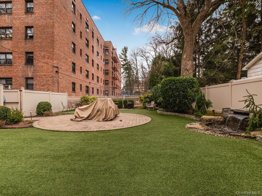 **Back On The Market With A Refresh!** Welcome home to this - photo 15