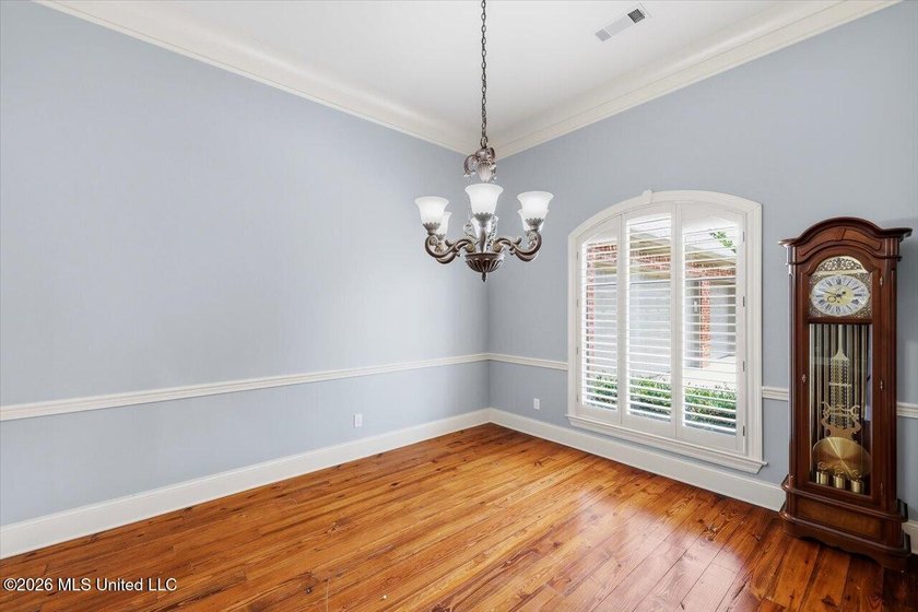 Welcome to Victoria Park, a gated community conveniently located - photo 17