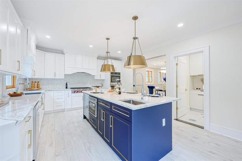 Stunning and completely renovated, this Colonial masterpiece is - photo 22