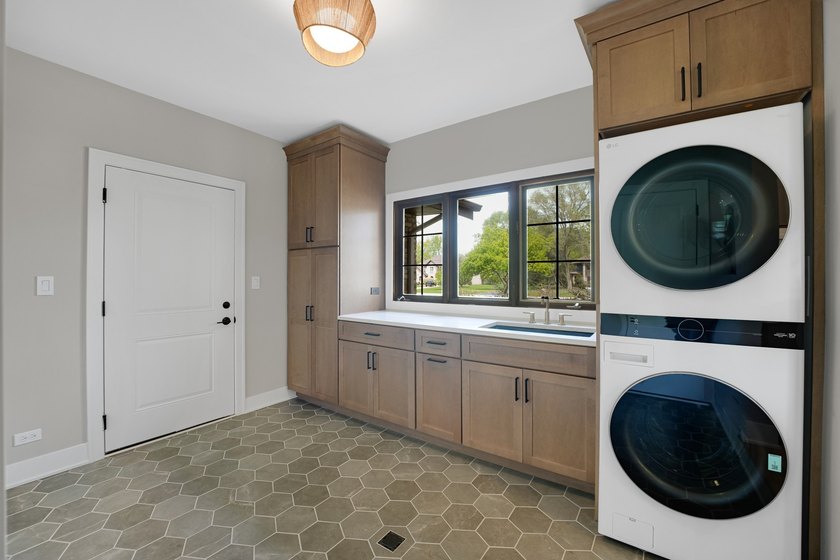 SLEEK, SOPHISTICATED, and designed for MODERN multigenerational - photo 26