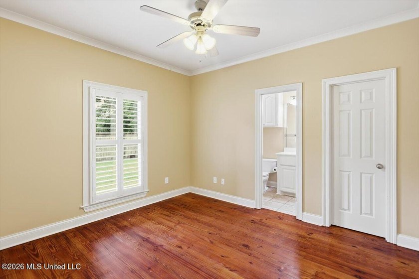 Welcome to Victoria Park, a gated community conveniently located - photo 32