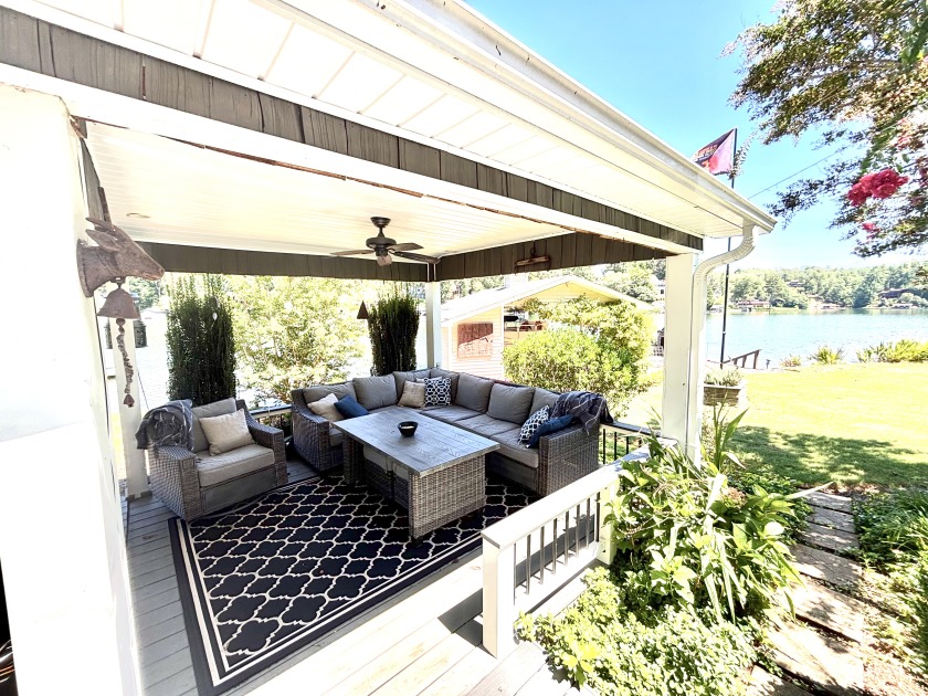 Outdoor Kitchen and Sitting area - photo 17