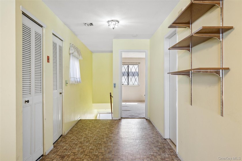 BRIGHT SUNNY UPPER BRISTOL. 1200 SQ LIVING SPACE. LARGE KITCHEN - photo 10
