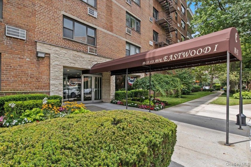 Welcome to this well-maintained 1-bedroom co-op offering - photo 11