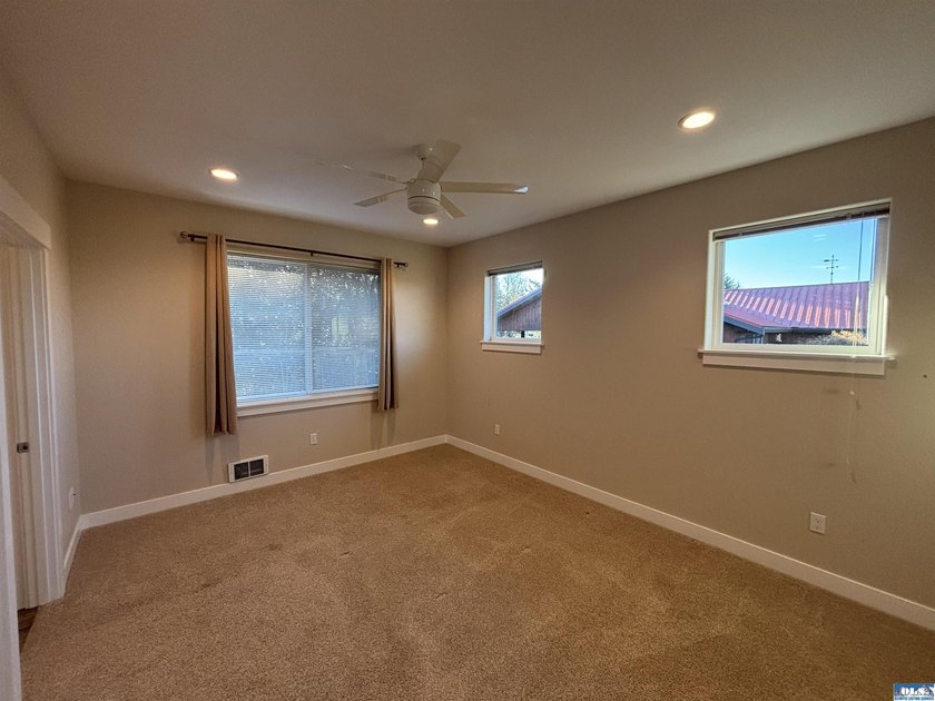 SELLER IS OFFERING FIVE THOUSAND DOLLARS TOWARD BUYERS CLOSING - photo 14