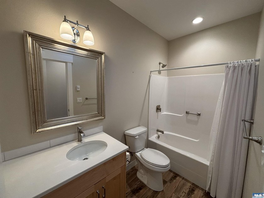 SELLER IS OFFERING FIVE THOUSAND DOLLARS TOWARD BUYERS CLOSING - photo 22