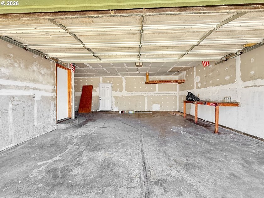 Conveniently located in an established Brookings neighborhood - photo 23