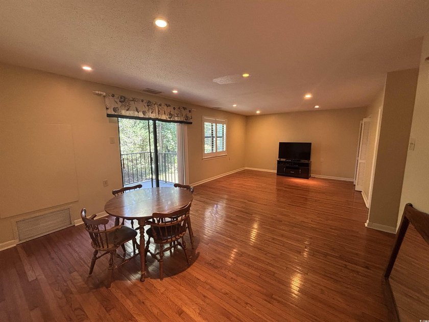 Covenant Towers is a 55 and older fantastic Retirement Community - photo 5