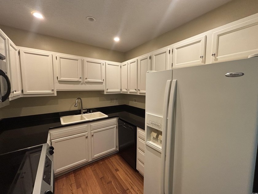 Covenant Towers is a 55 and older fantastic Retirement Community - photo 7