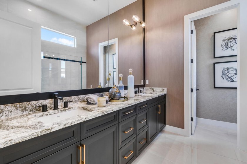 FURNISHED Model Home For Sale! Ever wanted to own a - photo 14