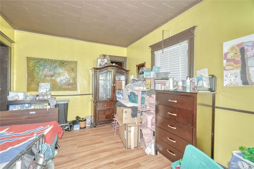 This home offers endless potential and is ready for your - photo 5