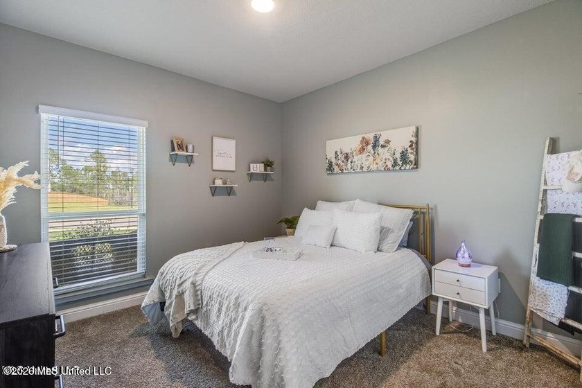 Beautiful 4-bedroom, 2-bath home in the heart of D'Iberville - photo 18
