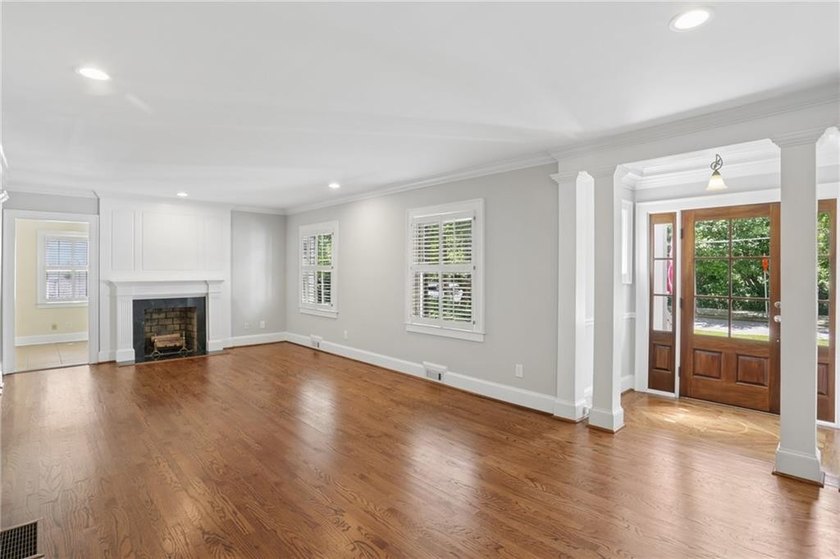 Live on the best stretch of the Beltline in Buckhead! Walk to - photo 3