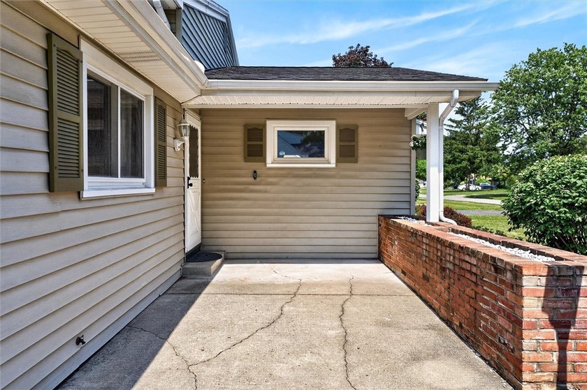 OPEN HOUSE SATURDAY July 25th 11:30-1PM. Welcome home to this - photo 3