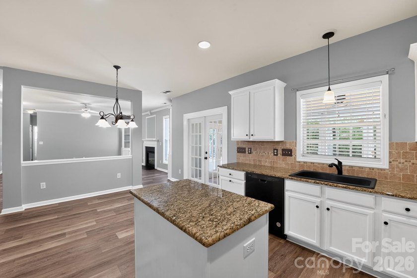 Well-maintained and move-in ready, this 5-bedroom, 2.5-bath - photo 7