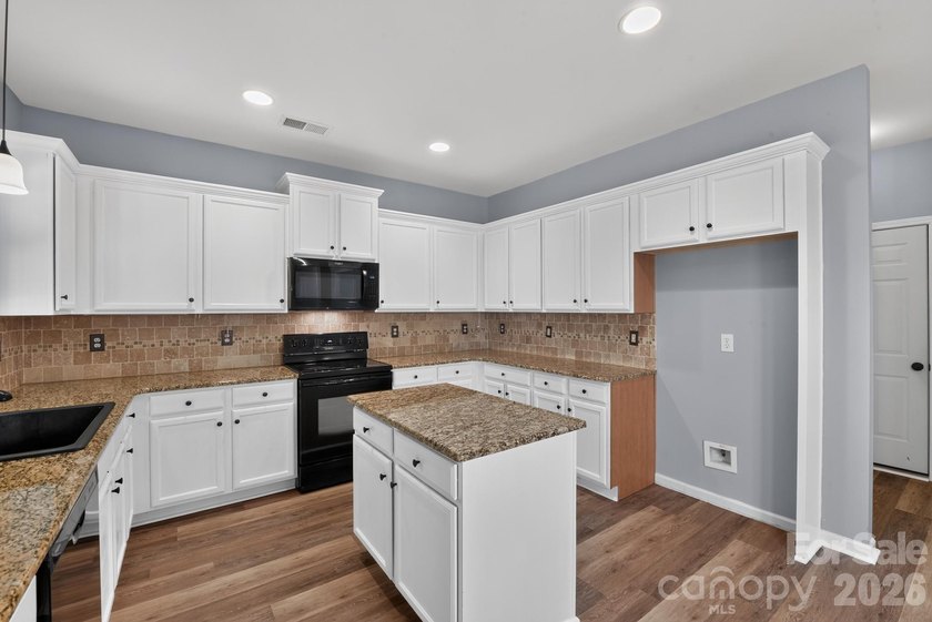 Well-maintained and move-in ready, this 5-bedroom, 2.5-bath - photo 8