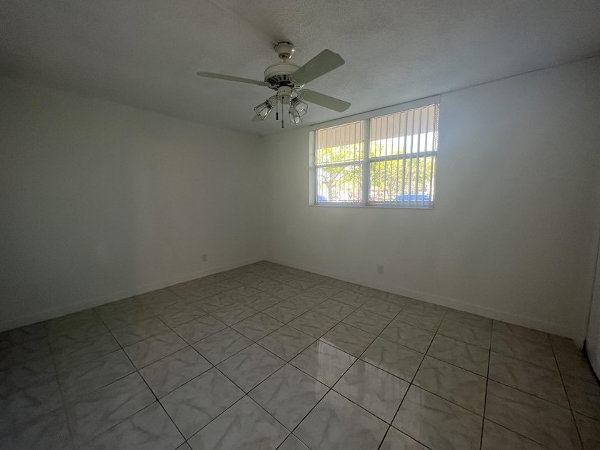 Welcome home! Located in the most desirable area in Boca! This - photo 11