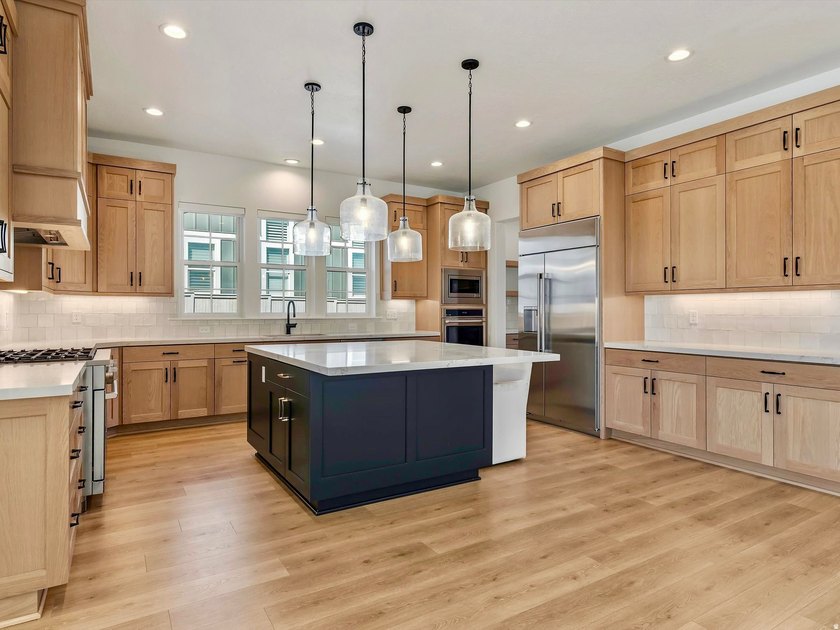 SELLER is OFFERING $8,000 toward CLOSING COSTS when you use our - photo 12