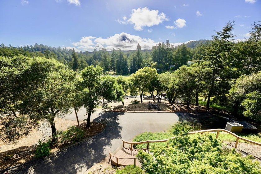 Beautifully updated custom home with breathtaking valley and - photo 15