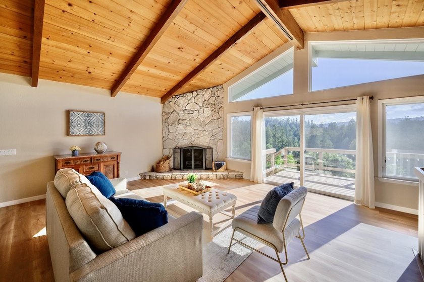 Beautifully updated custom home with breathtaking valley and - photo 19