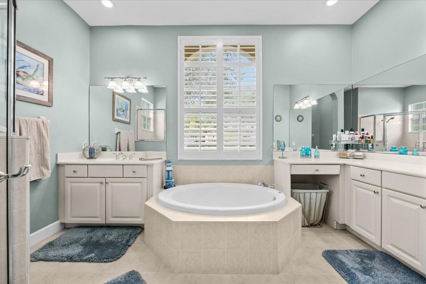 Welcome to this beautifully maintained 3/2.5 home offering - photo 21