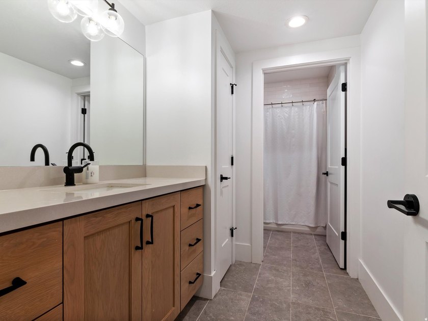 SELLER is OFFERING $8,000 toward CLOSING COSTS when you use our - photo 31