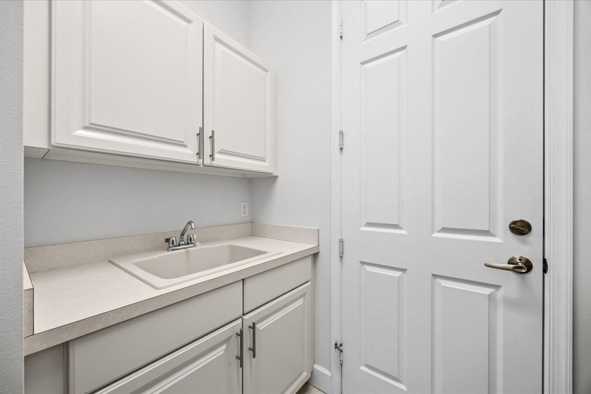 Welcome to this beautifully maintained 3/2.5 home offering - photo 33