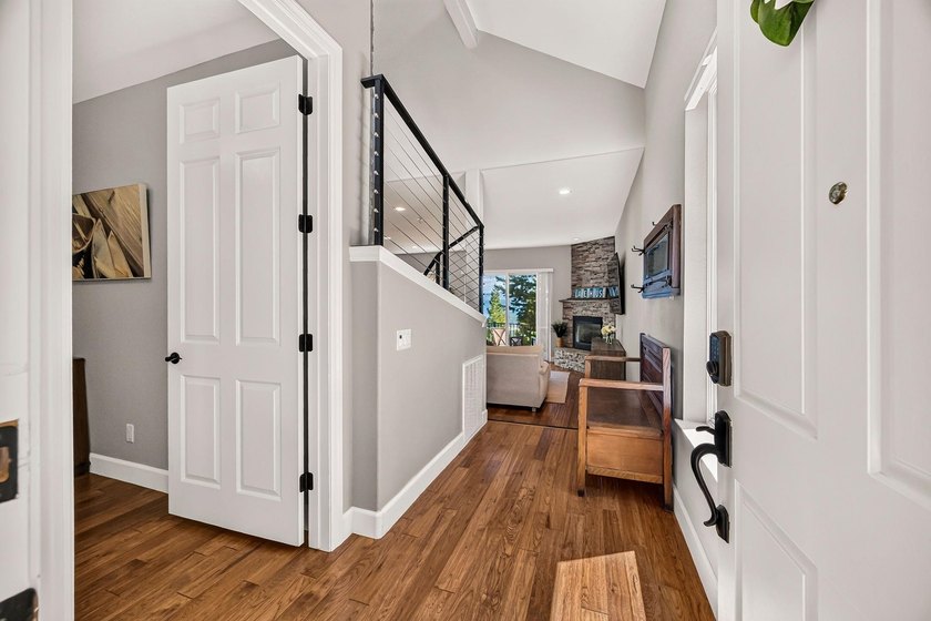 Experience mountain-lake living at its finest in this - photo 5