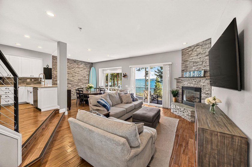 Experience mountain-lake living at its finest in this - photo 7
