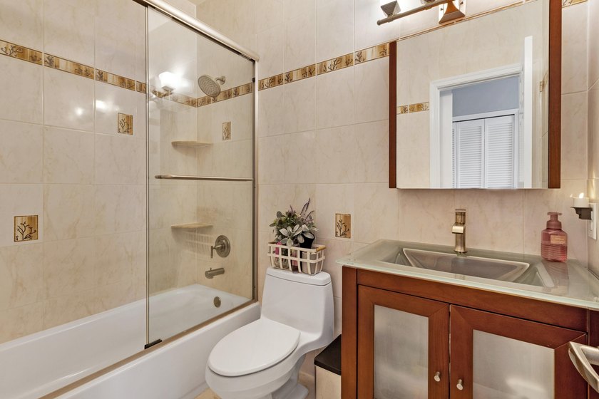 Welcome to this beautifully maintained **5-bedroom, 3.5-bath - photo 36