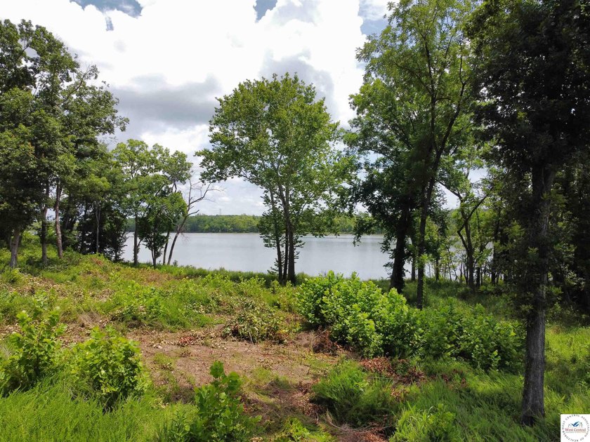 Terrific waterfront building lot on Lake of the Ozarks. Nice - photo 2