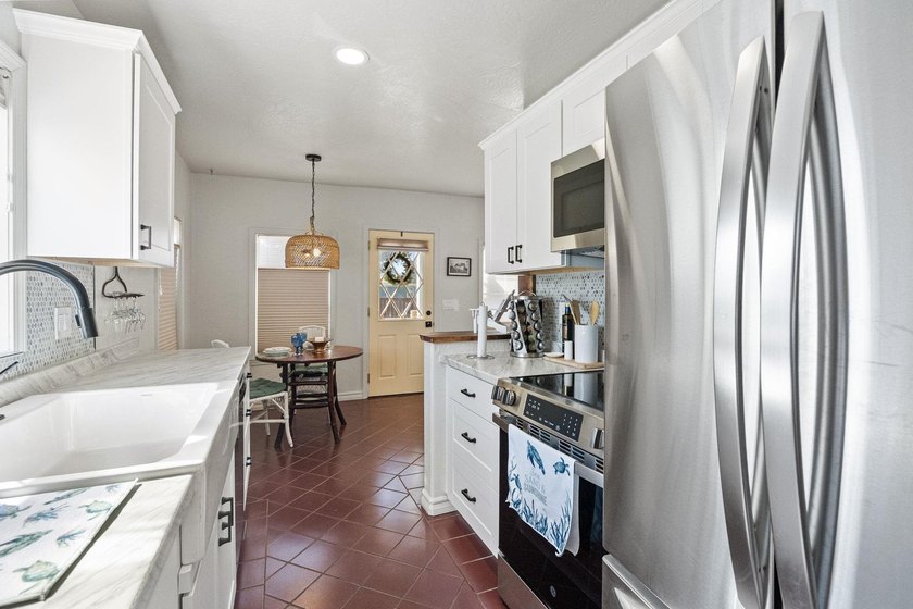 Welcome to 1905 S Pebble Beach Dr, Crescent City - an updated - photo 12