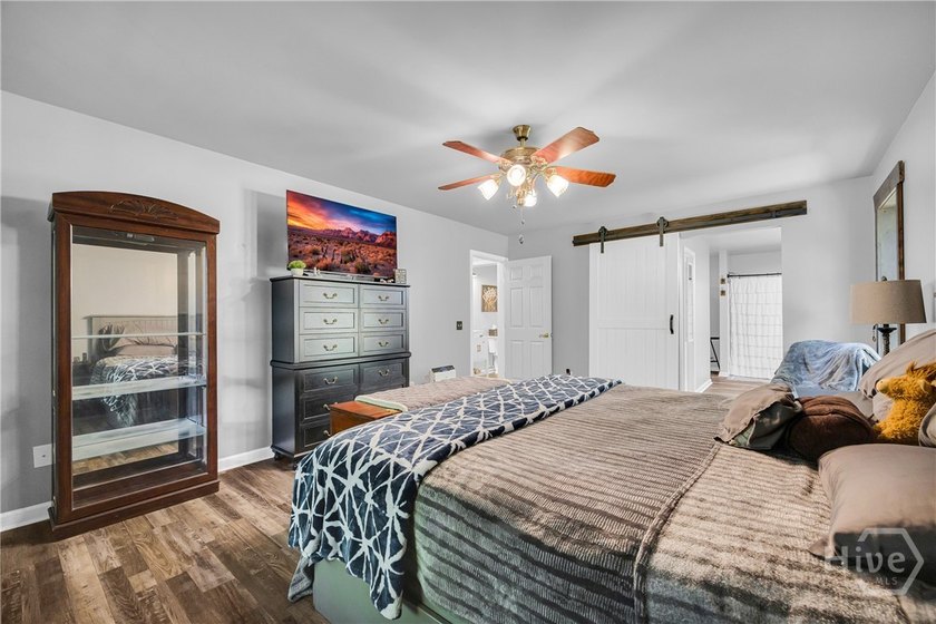 Looking for peaceful country living with room to spread out? - photo 23