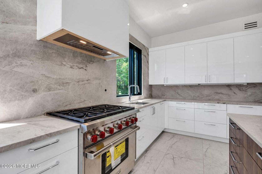 Prestigious New Construction in Long Branch with room for a pool - photo 28