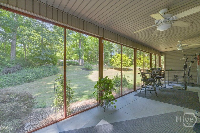 Looking for peaceful country living with room to spread out? - photo 33