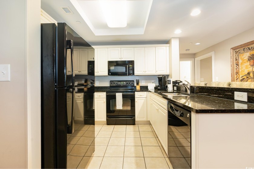 BEST VALUE IN ROYALE PALMS! MOTIVATED SELLER! Indulge in luxury - photo 10