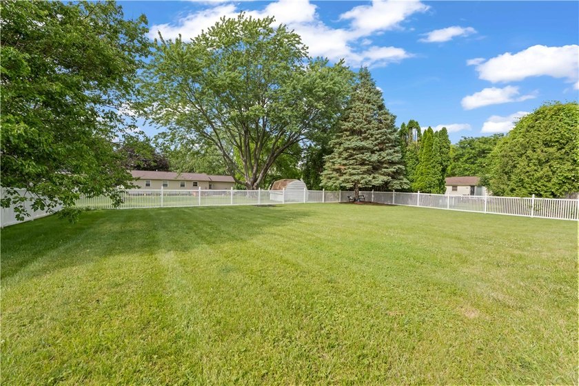 Updated 3 bedroom and 1.5 bath ranch offering the ease and - photo 20