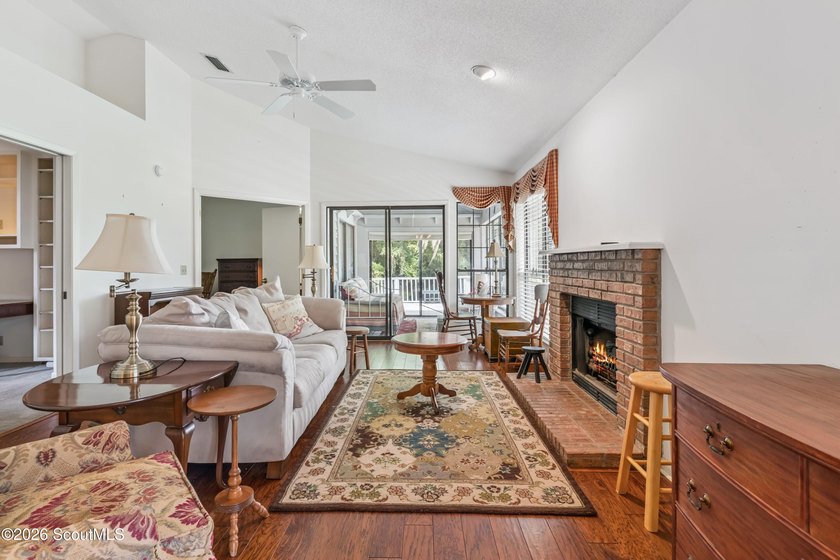 This well-maintained one-owner home was built in 1989 and is - photo 5