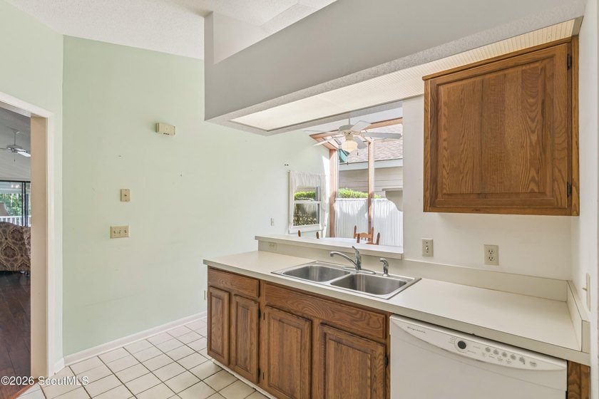 This well-maintained one-owner home was built in 1989 and is - photo 10