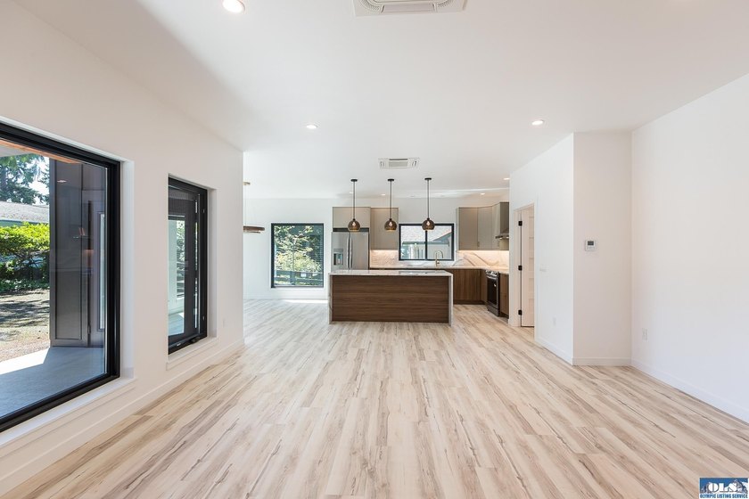 Welcome home to this beautifully designed newly constructed - photo 7
