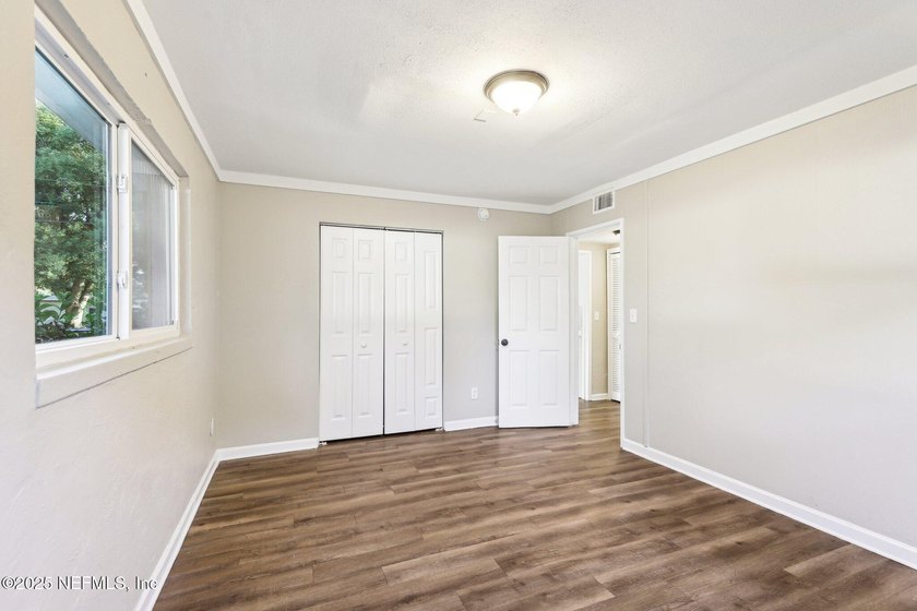 Cute Concrete Block 3BR/1BA home. Remodeled 3 years ago w/new - photo 24