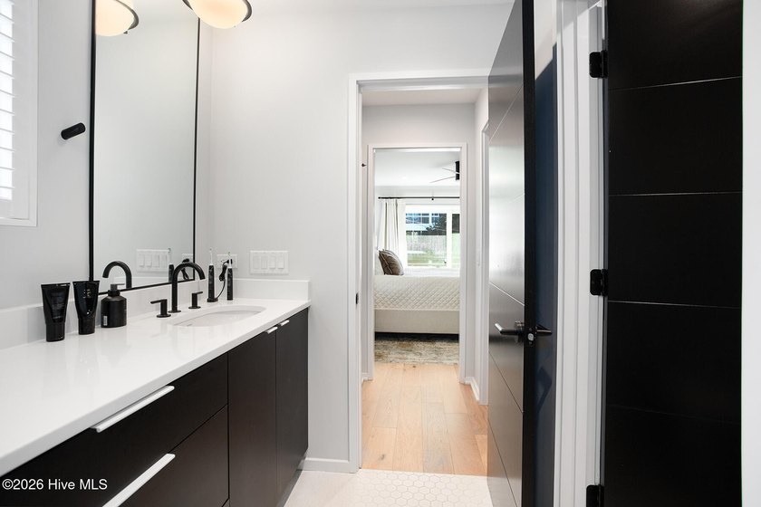 Perfectly positioned in the heart of Wrightsville Beach, 8 E - photo 25