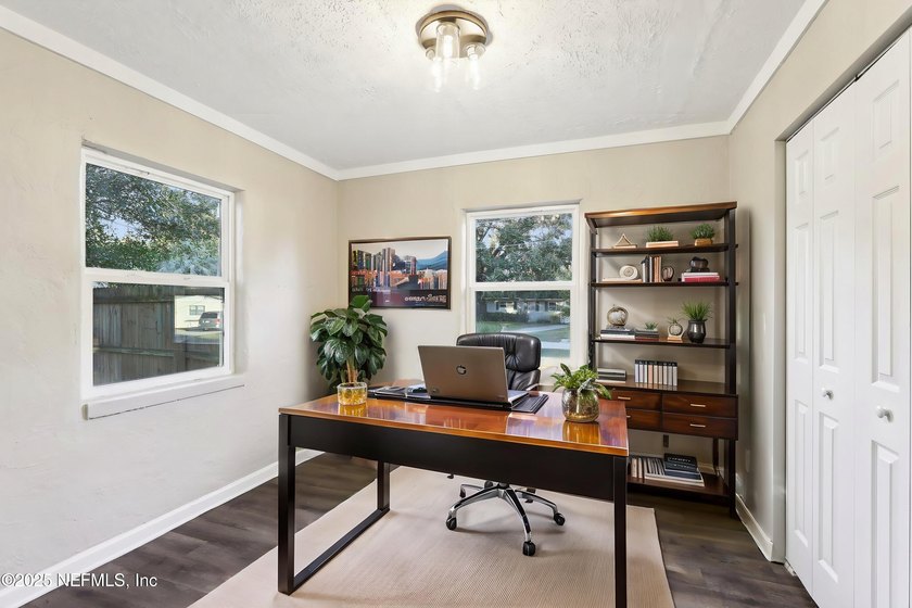 Cute Concrete Block 3BR/1BA home. Remodeled 3 years ago w/new - photo 27
