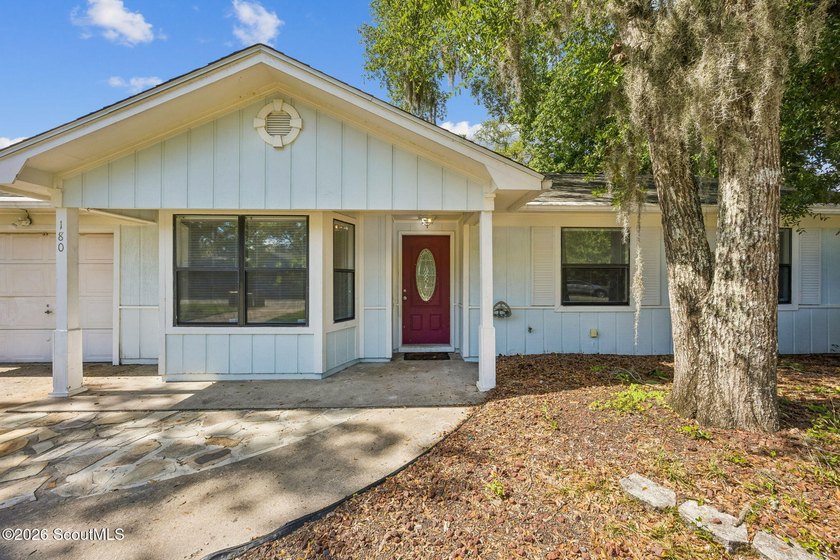 Ready for a quick move-in! This home offers tiled flooring - photo 5