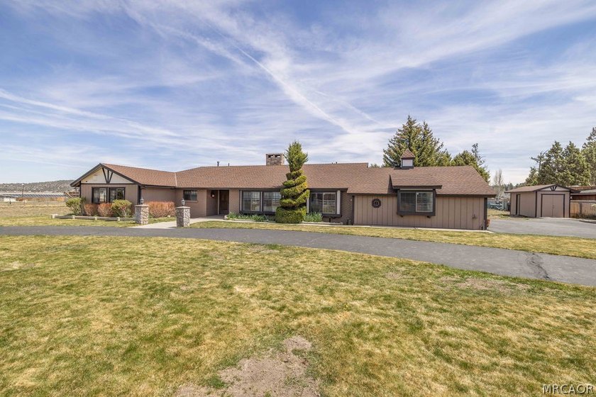 MEMORIAL WEEKEND SALE! $10K TO A BUYER with an agreed upon offer - photo 2