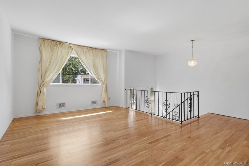 Well-Kept Home In Desirable West Islip With A Spacious Layout - photo 6
